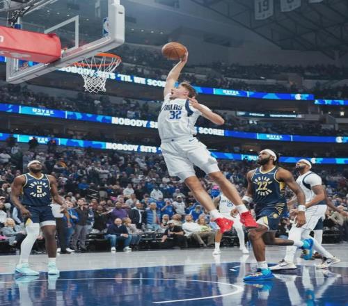 年叶剑英与,荣毅仁晚宴,寄语再献国,PG电子官网,PG电子试玩,PG电子模拟器,PG电子平台,PG电子下载