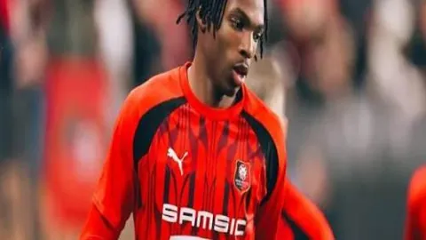 我国国家保龄球队在国际世锦赛上荣获男女五人队际季军，中新网报道