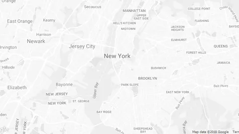 “梁靖崑战胜张本智和，晋级男单半决赛——据人民日报客户端报道”