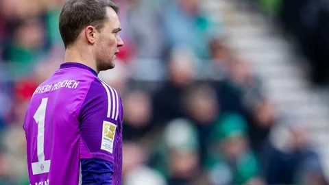 国足败北，球迷指责伊万三宗罪，黄政宇操作失误显迟钝，王大雷状态低迷！